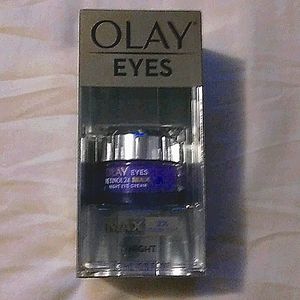 OLAY EYES